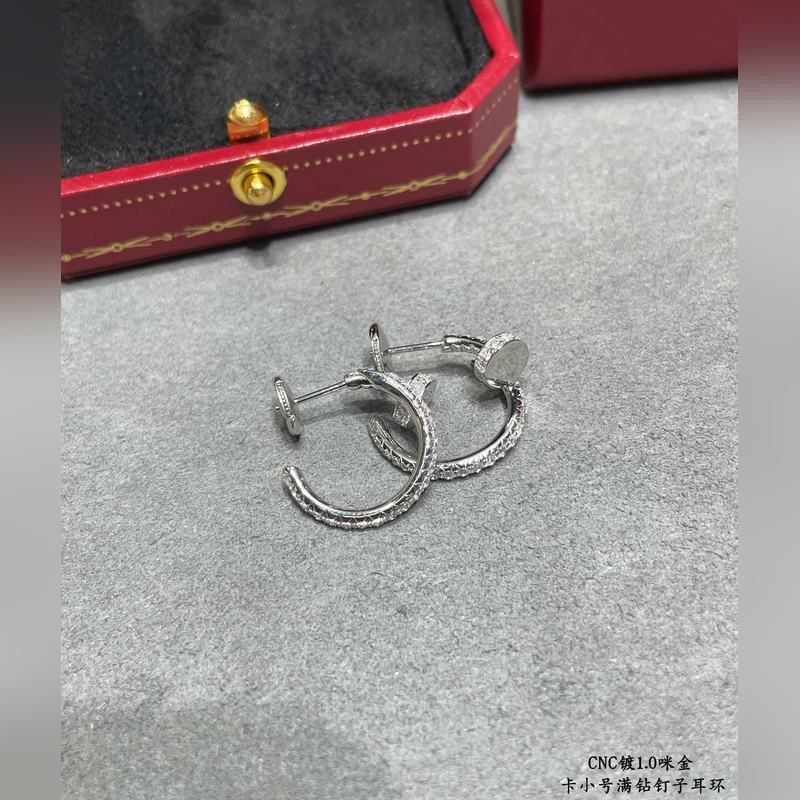 卡地亞CNC滿鑽小號釘子耳環(huán)，按照18K真金貨打造 微鑲工藝 打版。 老外訂單看