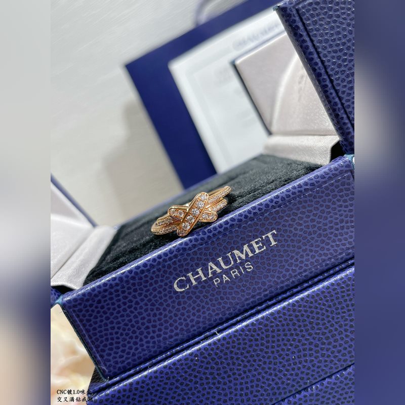 V金鍍咪金 2140190 碼數：5678。尚美交叉滿鑽戒指  簡單演繹時尚之美