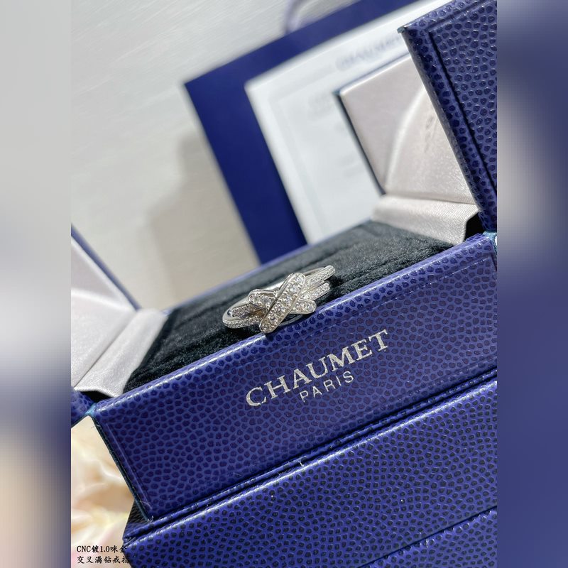 V金鍍咪金 2140190 碼數：5678。尚美交叉滿鑽戒指  簡單演繹時尚之美