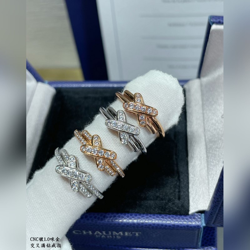 V金鍍咪金 2140190 碼數：5678。尚美交叉滿鑽戒指  簡單演繹時尚之美