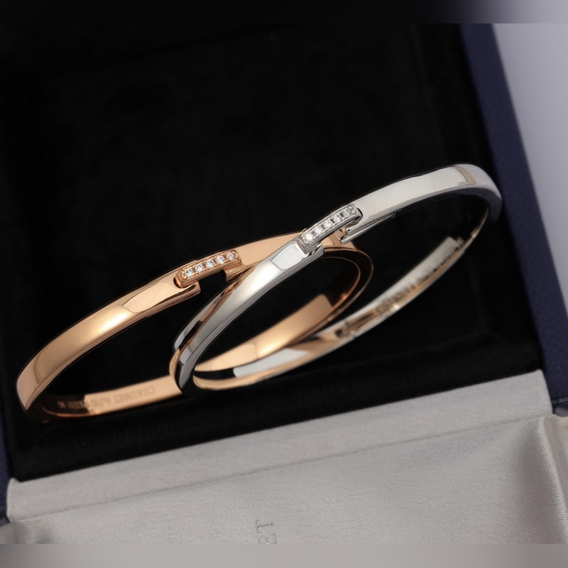 尚美手鐲  簡單演繹時尚之美 隨手拍就美的大贊 做工精緻 實拍 ，真實細節呈現