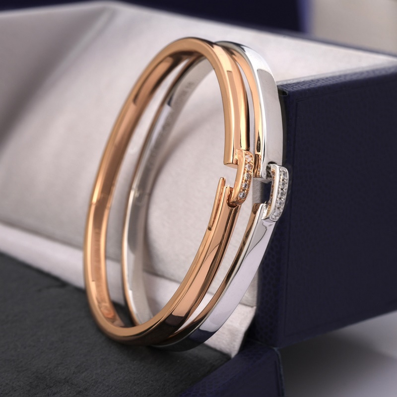 尚美手鐲  簡單演繹時尚之美 隨手拍就美的大贊 做工精緻 實拍 ，真實細節呈現