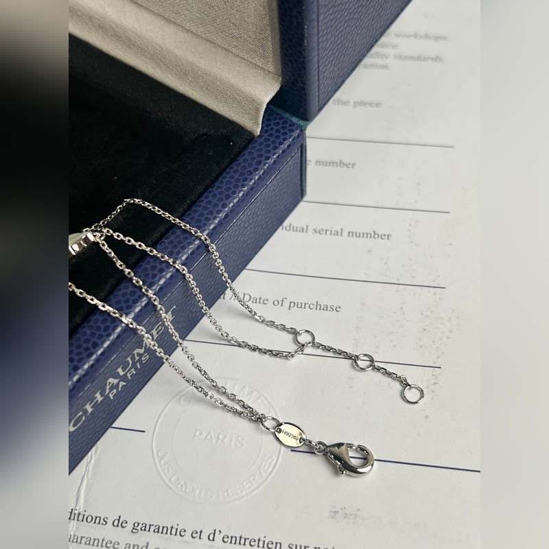 Chaumet 手鍊尚美白貝母 Liens 項鍊無愧年度最愛，Liens的設計