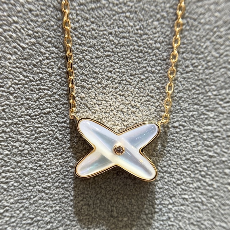 Chaumet尚美白貝母交叉項鍊LIENS緣系 一生 將經典元素詮釋出不同的款