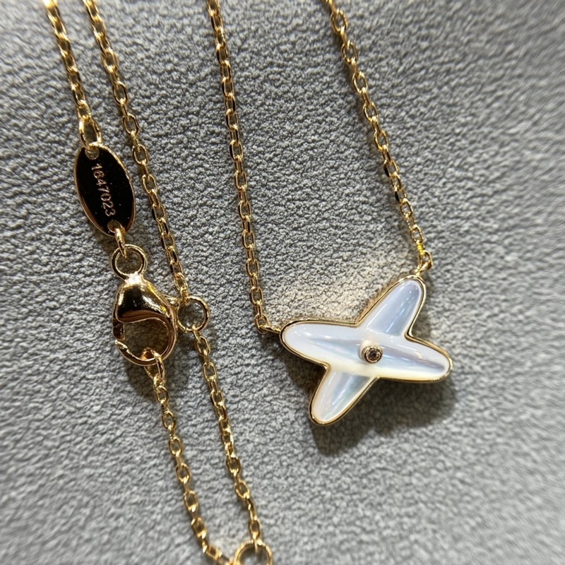 Chaumet尚美白貝母交叉項鍊LIENS緣系 一生 將經典元素詮釋出不同的款