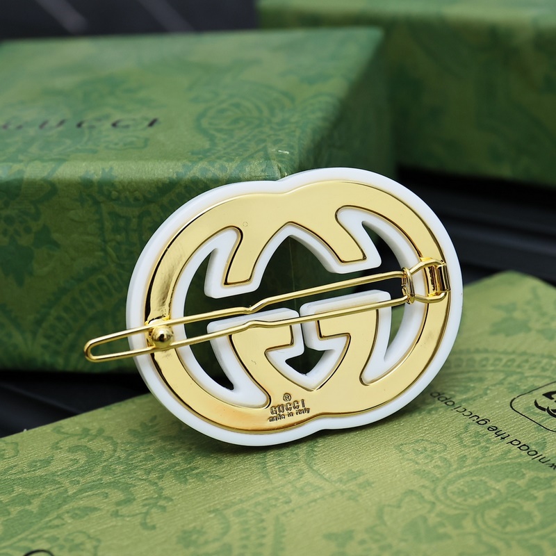 Gucci 雙G發夾 字母一字夾時髦少女必Pick的大牌發夾發飾貴族少女，名媛