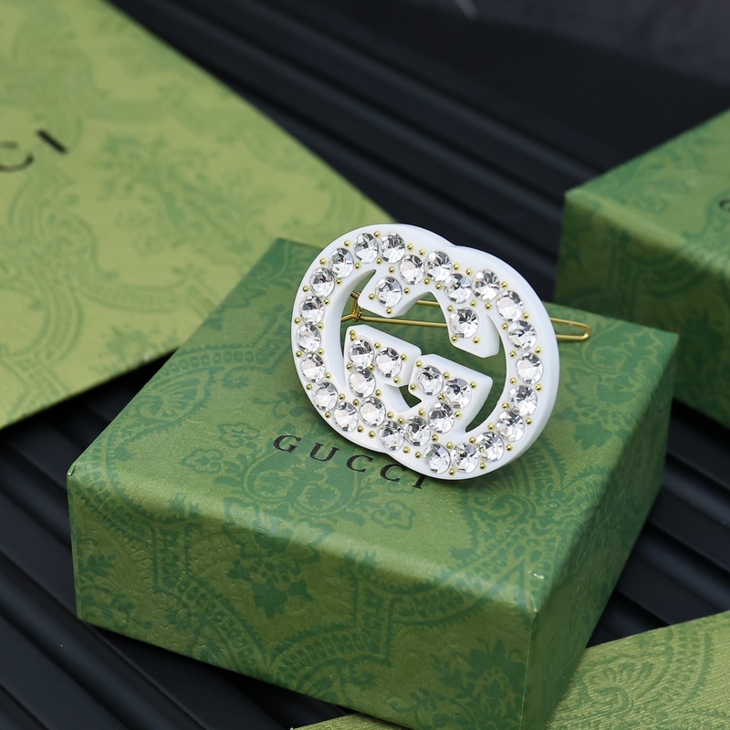 Gucci 雙G發夾 字母一字夾時髦少女必Pick的大牌發夾發飾貴族少女，名媛