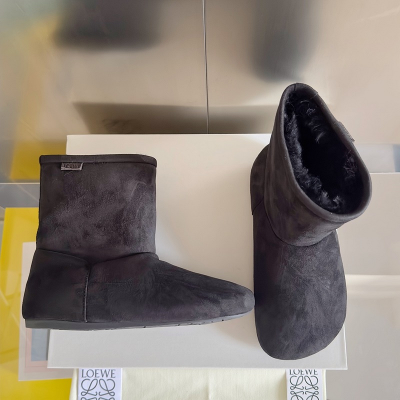 頂級版本：女款 LOEWE羅意威 最新 Lago 系列 雪地靴 短靴 原版購