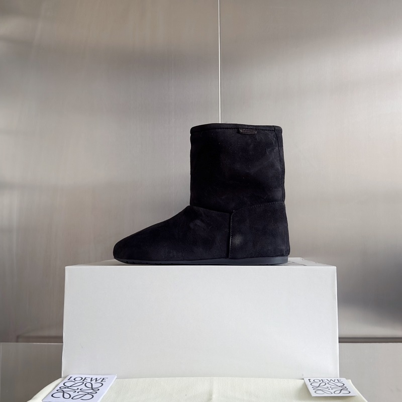 頂級版本：女款 LOEWE羅意威 最新 Lago 系列 雪地靴 短靴 原版購