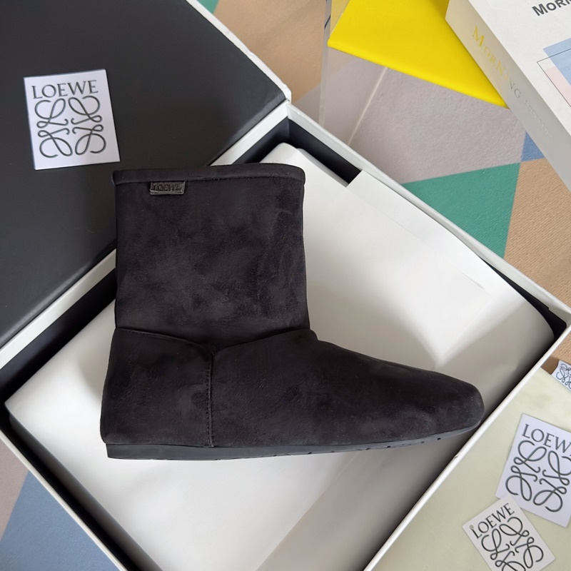 頂級版本：女款 LOEWE羅意威 最新 Lago 系列 雪地靴 短靴 原版購