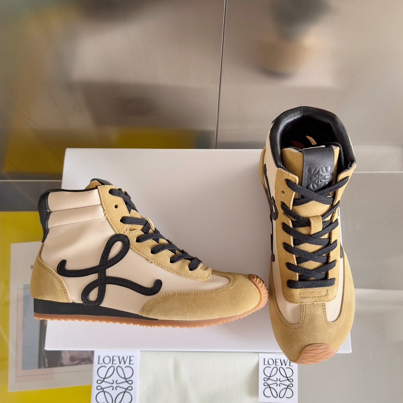 頂級版本：女款LOEWE 羅意威 最新走秀款 高幫 休閑 運動鞋 德訓鞋 阿甘