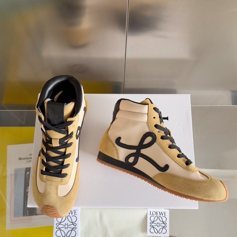 頂級版本：女款LOEWE 羅意威 最新走秀款 高幫 休閑 運動鞋 德訓鞋 阿甘