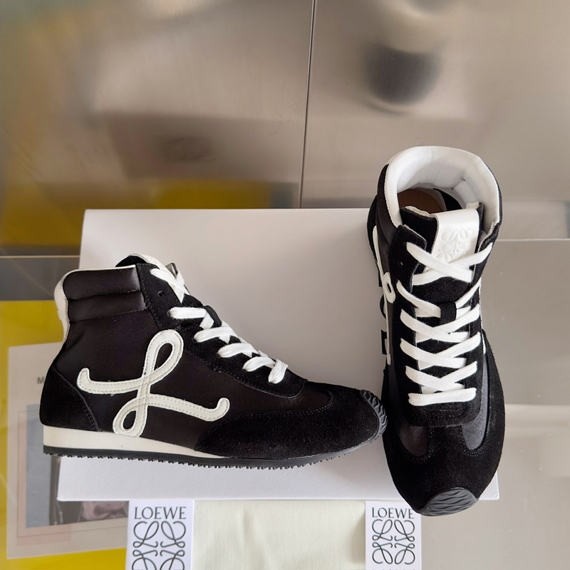 頂級(jí)版本：女款  LOEWE 羅意威 最新走秀款 高幫 休閑 運(yùn)動(dòng)鞋 德訓(xùn)鞋