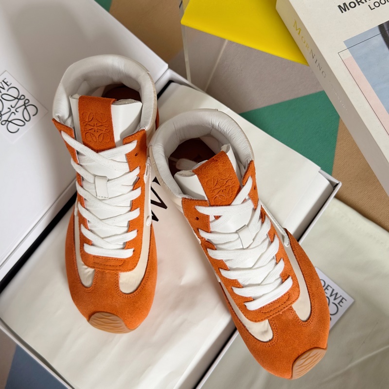 頂級版本：女款 LOEWE 羅意威 最新走秀款 高幫 休閑 運動鞋 德訓(xùn)鞋 阿