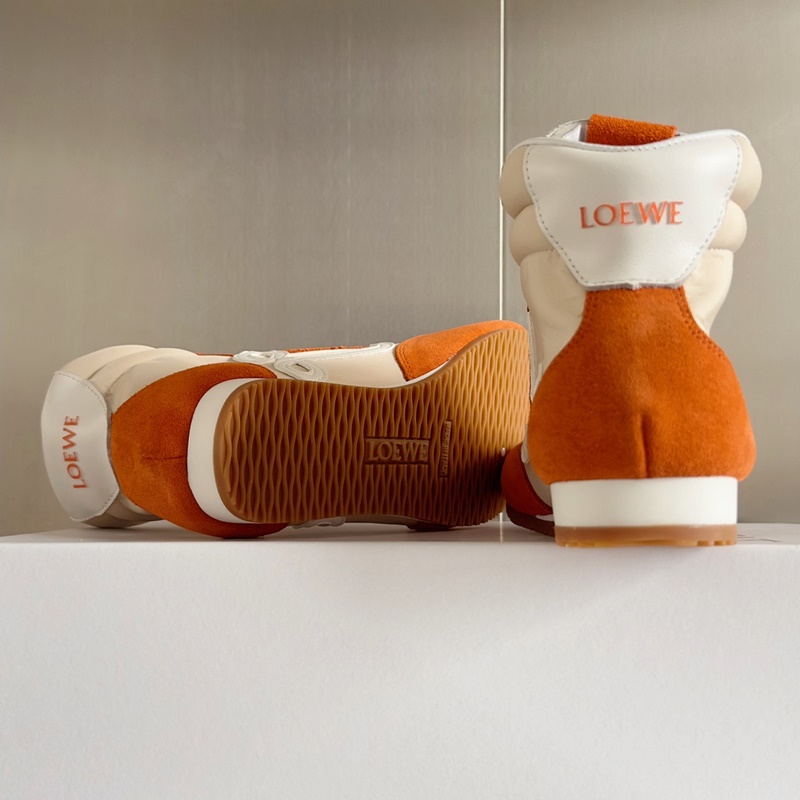 頂級版本：女款 LOEWE 羅意威 最新走秀款 高幫 休閑 運動鞋 德訓(xùn)鞋 阿