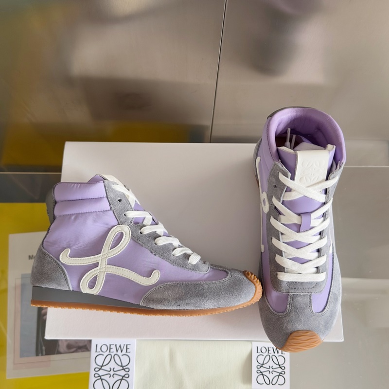 頂級版本：女款 LOEWE 羅意威 最新走秀款 高幫 休閑 運動鞋 德訓(xùn)鞋 阿