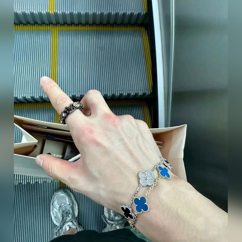 -專櫃圖 佩戴圖-LV路易威登 LIGHT 戒指 M1202M 美碼6789