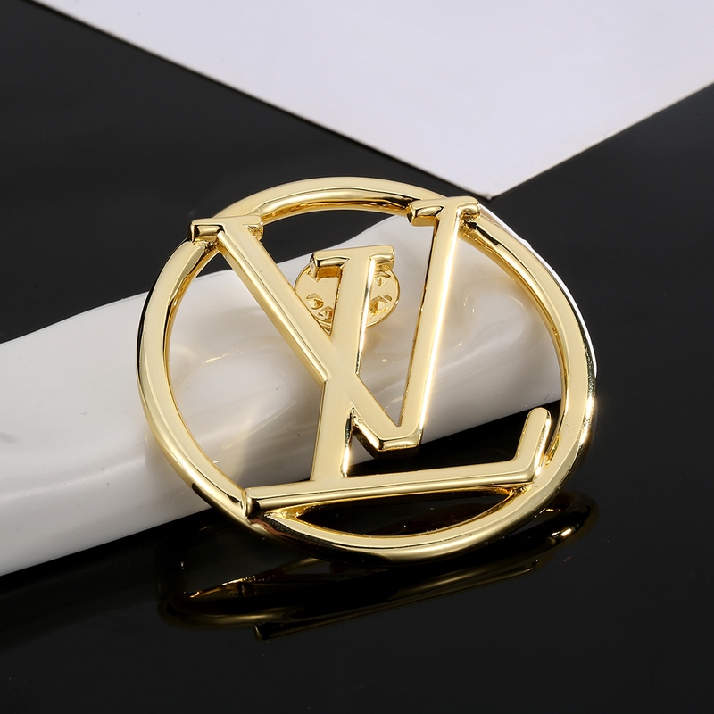 【精工版本】路易威登胸針 秉承精湛匠藝，以鍛造耀目 LV Twig 拋光色澤成就