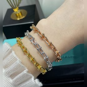 V金材質 5140310 Tiffany蒂芙尼U形鍊環手鍊，可鹽可甜，光澤感強，