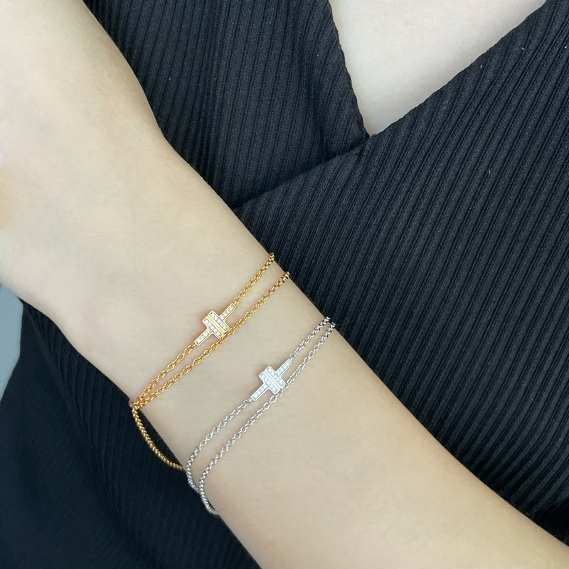 V金材質(zhì) 4100220 （全長：17cm）蒂芙尼雙T帶鑽手鍊（可當勁鍊），精緻