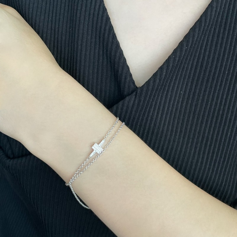 V金材質(zhì) 4100220 （全長：17cm）蒂芙尼雙T帶鑽手鍊（可當勁鍊），精緻