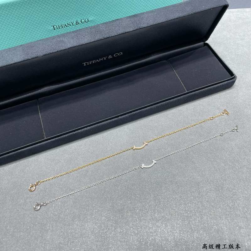 V金材質 5350160 蒂芙尼迷你帶鑽笑臉手鍊 1：1重工 tiffany以笑