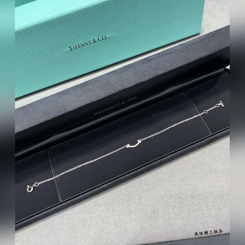 V金材質 5350160 蒂芙尼迷你帶鑽笑臉手鍊 1：1重工 tiffany以笑