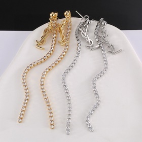 YSL 聖羅蘭耳釘 原裝黃銅材質(zhì) Yves Saint Laurent 創(chuàng)立于1