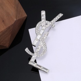 聖羅蘭YSL 胸針 經典奢侈  時尚百搭 猶如酒會禮服一般，絢爛多姿。經典 最具