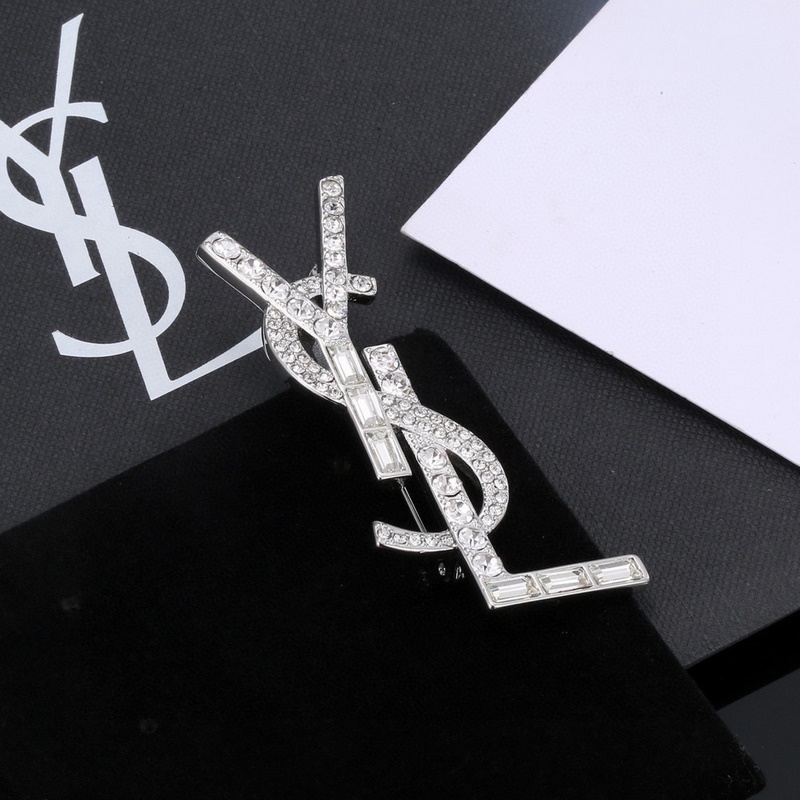 聖羅蘭YSL 胸針 經典奢侈  時尚百搭 猶如酒會禮服一般，絢爛多姿。經典 最具