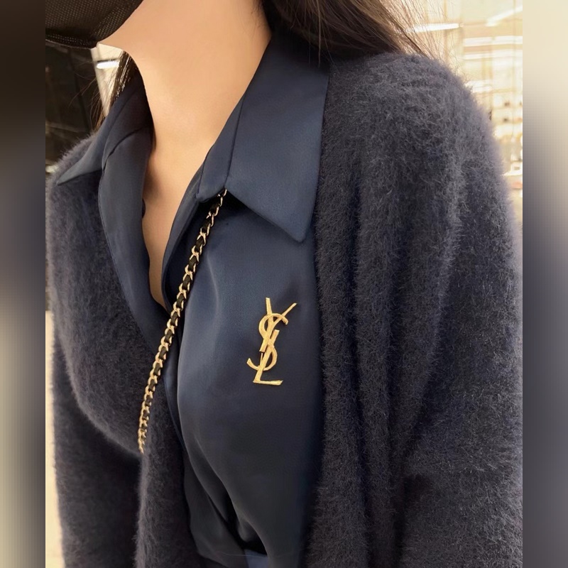 聖羅蘭YSL胸針 卓越電鍍工藝 奢華氣質 blingbling 讓你成為衆人焦點