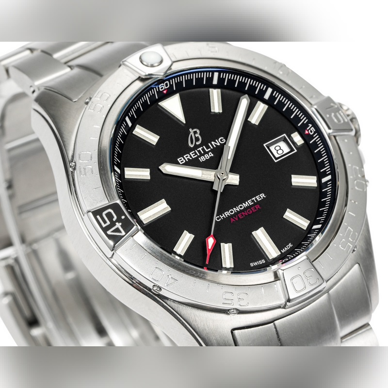 BLS百年靈複仇者系列型號A17328101新款強(qiáng)勢來襲！腕表表徑42mm，3