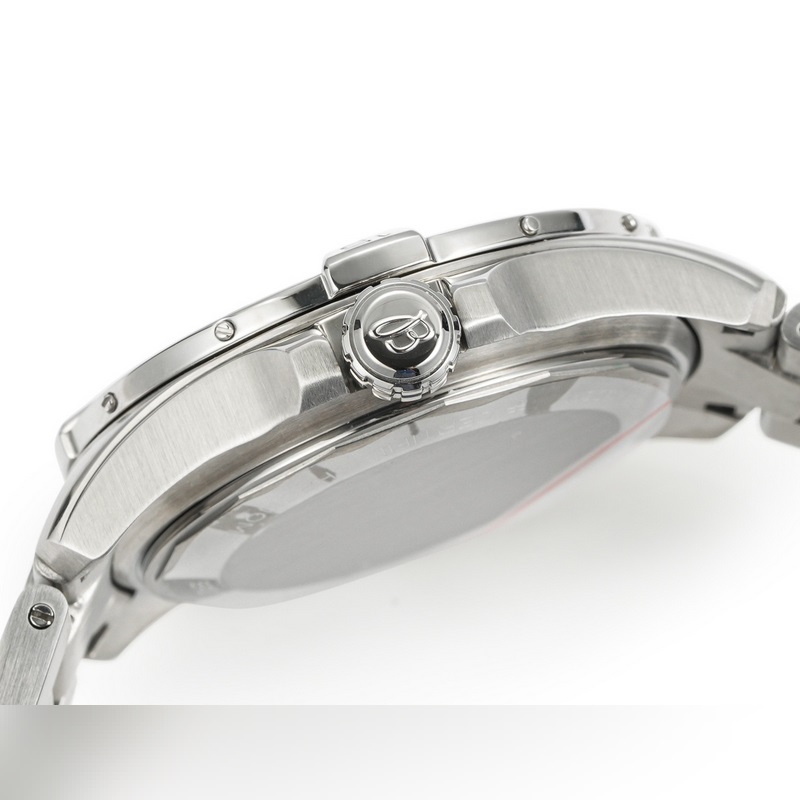 BLS百年靈複仇者系列型號A17328101新款強(qiáng)勢來襲！腕表表徑42mm，3