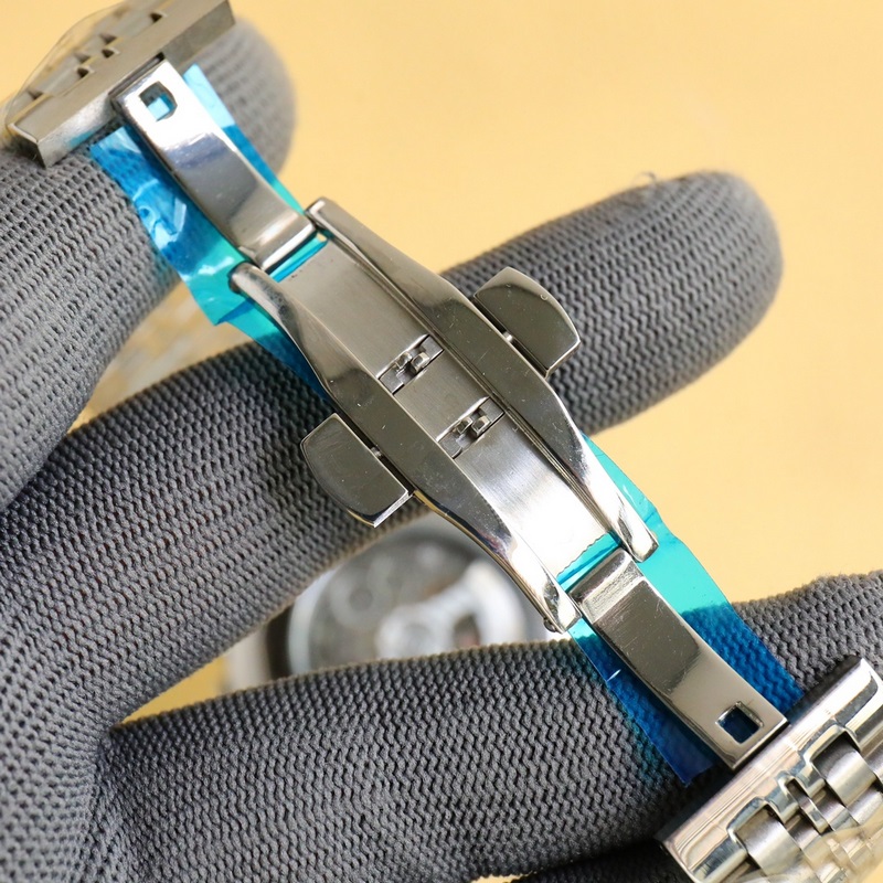 GF Factory 百年靈璞雅系列依然秉持著原單品質，最頂級的做工，強烈推薦