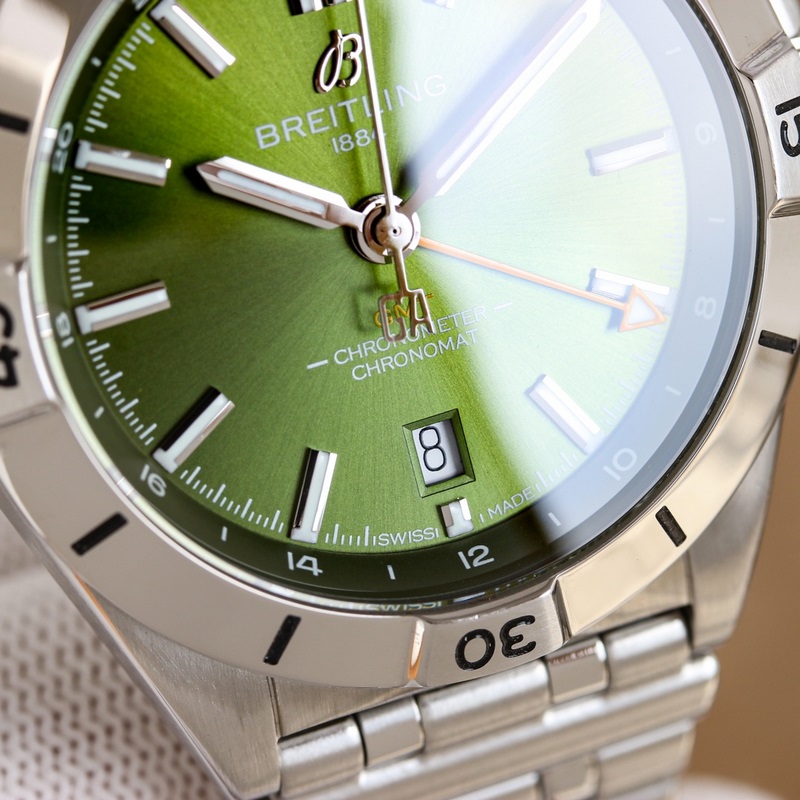 百年靈BREITLING，機(jī)械計(jì)時(shí)系列A32398101M1A1！（Chrono