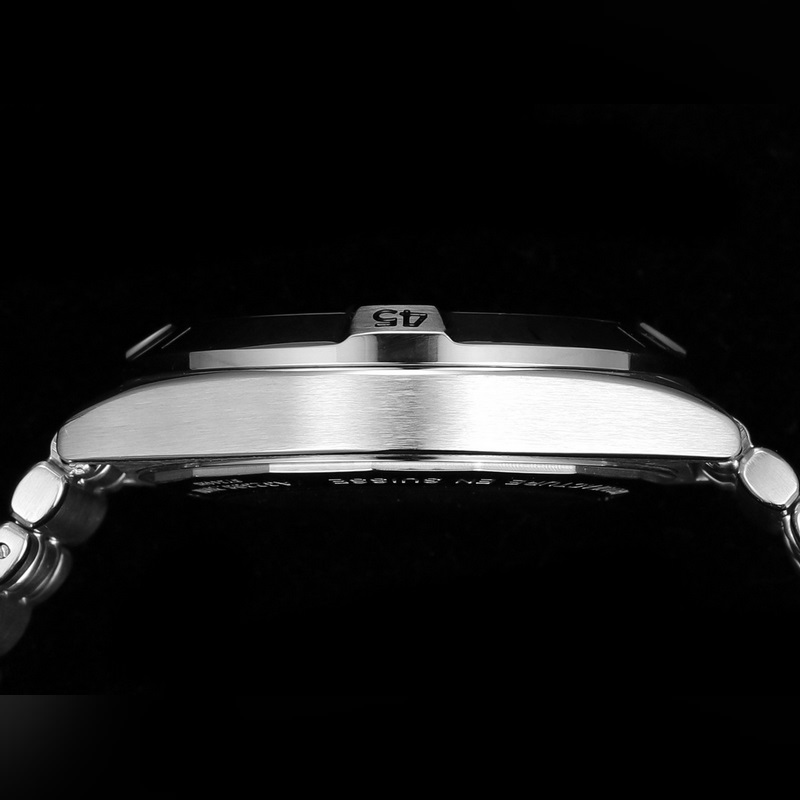 百年靈BREITLING，機械計時系列A32398101M1A1！（Chrono