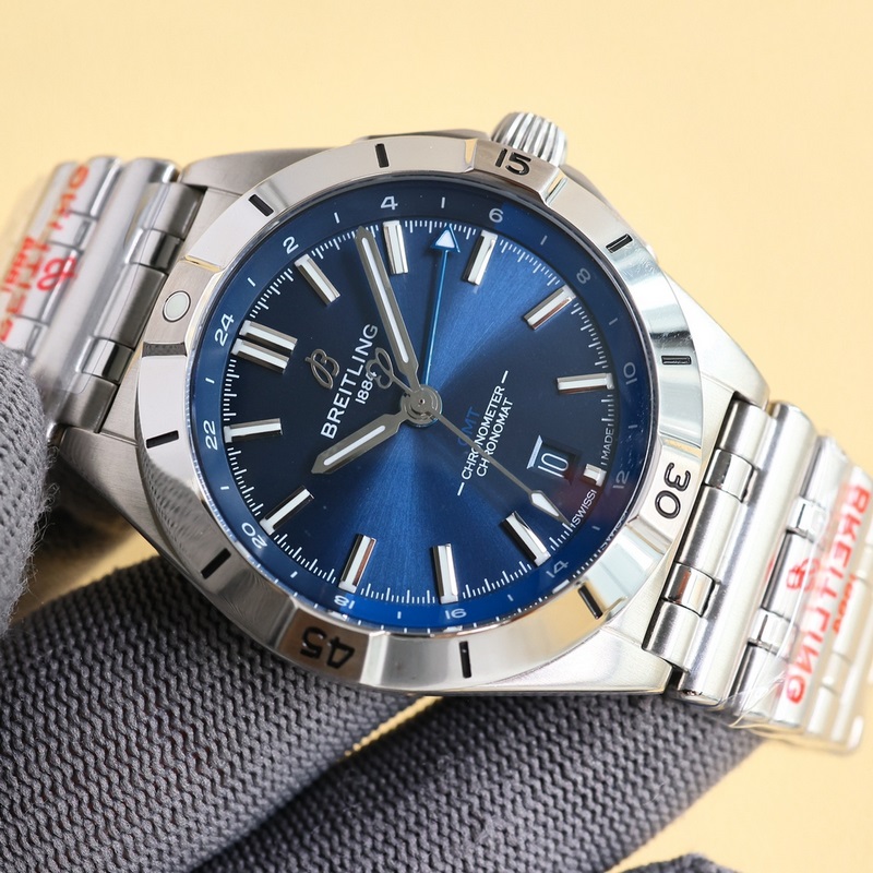 百年靈BREITLING，機(jī)械計(jì)時(shí)系列A32398101M1A1！（Chrono