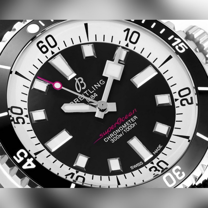 GR 嚴(yán)選 百年靈超級(jí)海洋系列42mm腕表。1 ：潛水表既要滿足清 讀時(shí)，更要