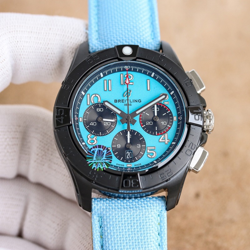 百年靈複仇者SB01474A1C1X1系列新款強勢來襲！腕表表徑44mm，30