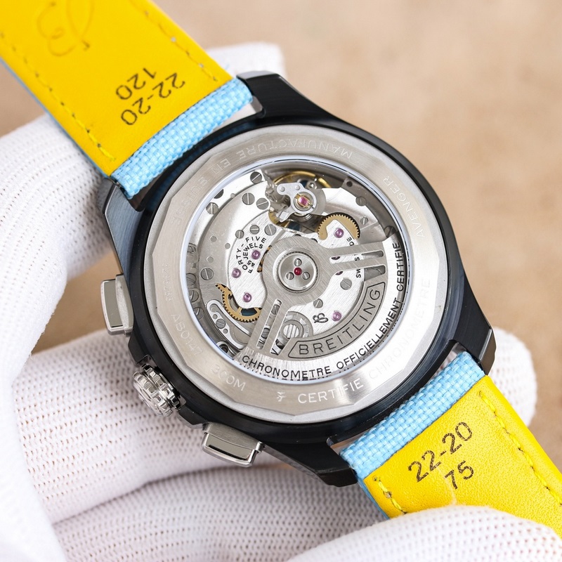 百年靈複仇者SB01474A1C1X1系列新款強勢來襲！腕表表徑44mm，30