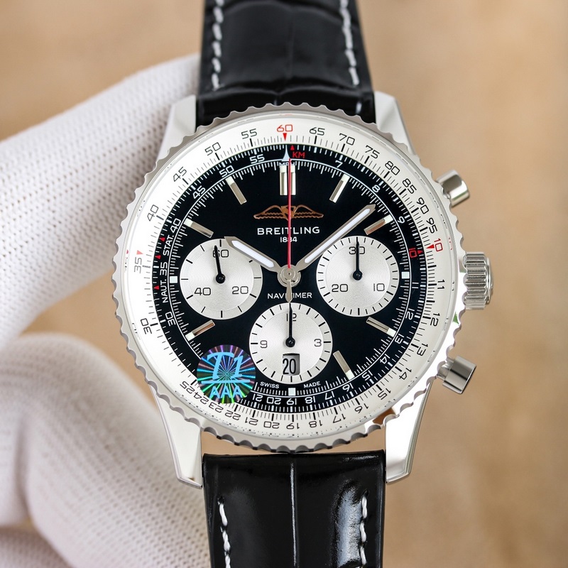 F1新品：百年靈全新航空計時腕表（Navitimer）問世70周年，百年靈以大膽