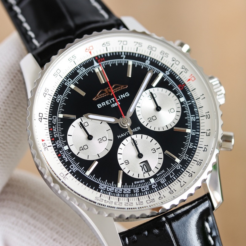 F1新品：百年靈全新航空計時腕表（Navitimer）問世70周年，百年靈以大膽