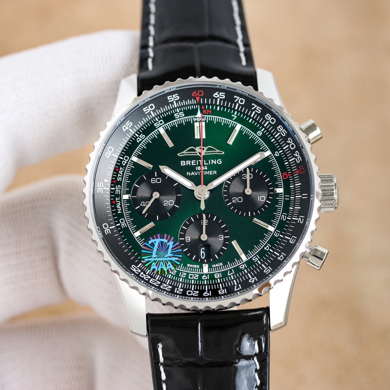 F1新品：百年靈全新航空計時腕表（Navitimer）問世70周年，百年靈以大膽