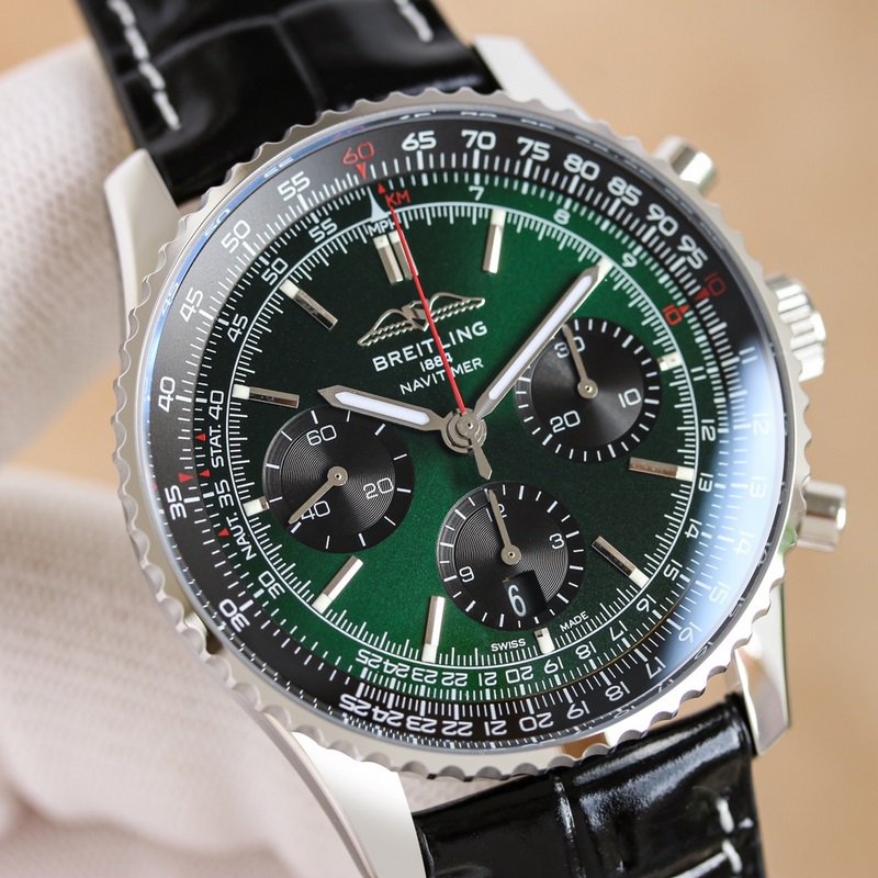 F1新品：百年靈全新航空計時腕表（Navitimer）問世70周年，百年靈以大膽