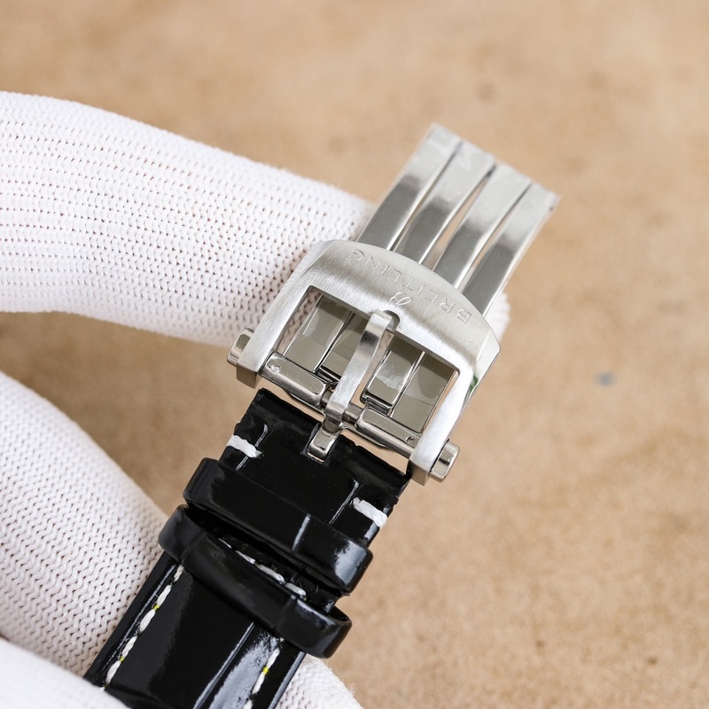 TW真情演繹，百年靈 BREITLING 航空計時1系列 到貨！??！又一枚航天飛