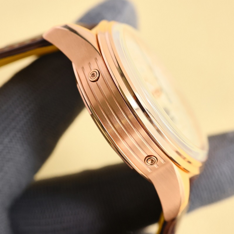 GF Factory 百年靈璞雅系列依然秉持著原單品質(zhì)，最頂級(jí)的做工，強(qiáng)烈推薦