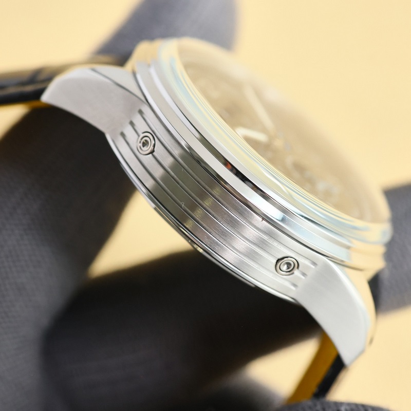 GF Factory 百年靈璞雅系列依然秉持著原單品質(zhì)，最頂級(jí)的做工，強(qiáng)烈推薦