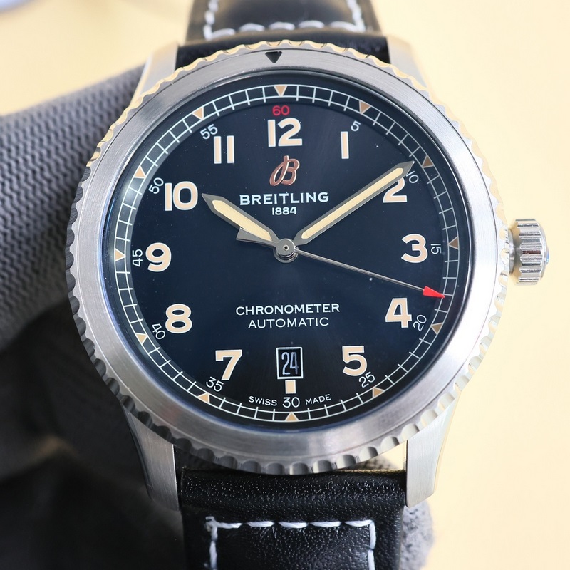 百年靈飛行員傳奇航空系列，經典之作，設計簡約大氣，時尚優雅，自動機械腕表，它搭載