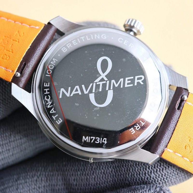 百年靈飛行員傳奇航空系列，經典之作，設計簡約大氣，時尚優雅，自動機械腕表，它搭載