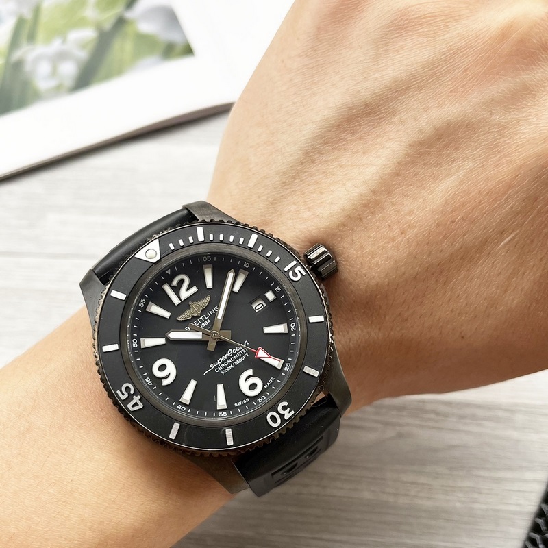 百年靈超級海洋系列! 圈口正品一緻凸出來、 表殼采用316精鋼 直徑44mm 配